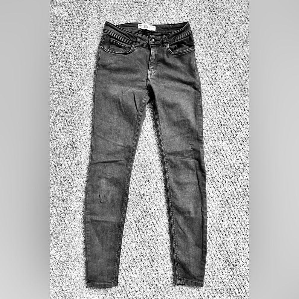 ZARA Grey Jeans. Size 2
